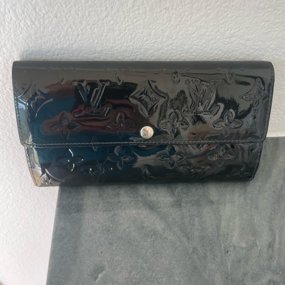 Authentic LV wallet